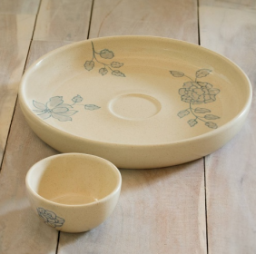 Handcrafted Off-White Floral Print Ceramic Chip And Dip Bowl (Option: 1pc)